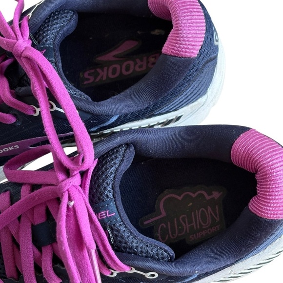 Brooks Ariel 20 Running Shoes Peacoat/Vivid Viola/White Women Size 8.5 - Picture 6 of 9